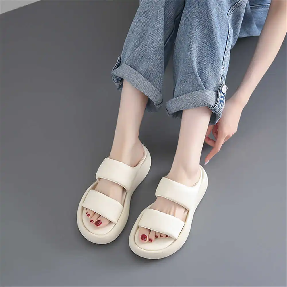 Size 39 Strips Summer Shoes Sa - Pilates Yoga Class recension och pris